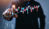 在场  去年上热搜的“5500”文科硕士 入职半年却又走 他怎么想的？